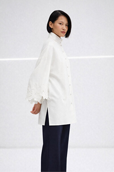 Touché Privé قميص بتفاصيل دانتيل