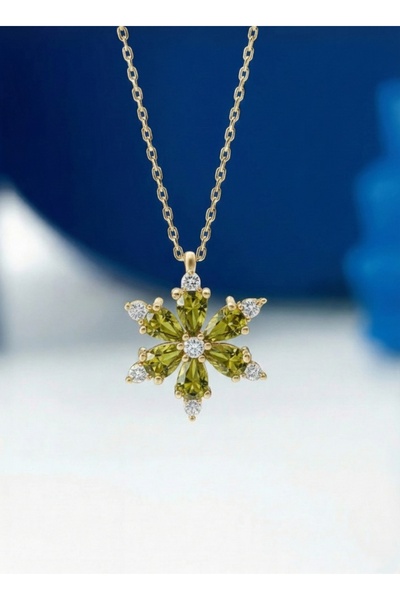 ÇEKİRDEK JEWELRY 925 Ayar Gümüş Zeytinyağı Taşlı Kamelya Çiçeği Kolye