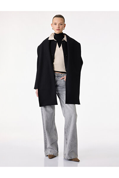 Koton Düğmeli Cepli Uzun Kollu Atkılı Kısa Kaşe Kaban