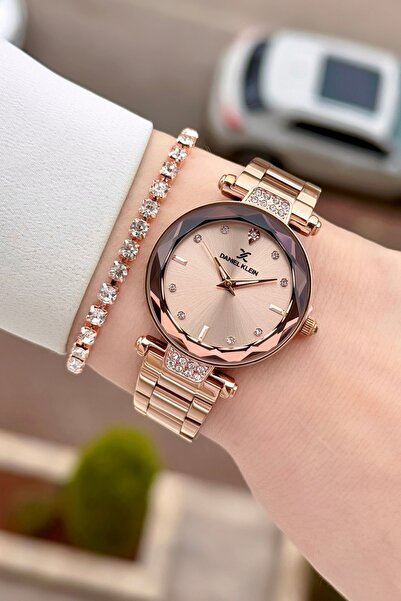 Daniel Klein Bakır Renk Kesme Camlı Kadın Kol Saati Ve Bileklik