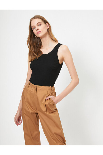 Koton Schwarzer Damenpullover 0YAK93260OT