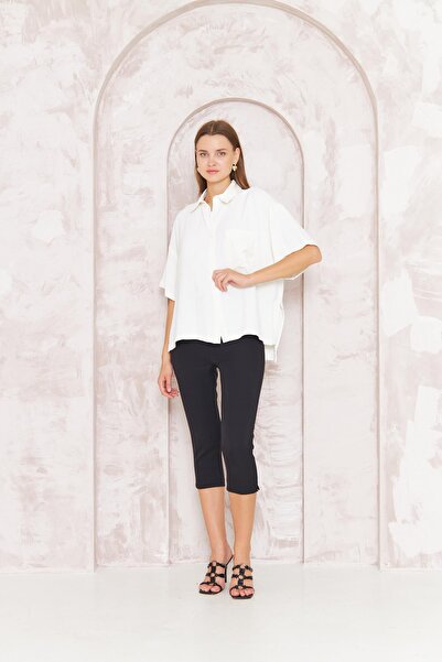 Darlin Moda White Short Sleeve Women's Shirt - Loose Fit Dm9005