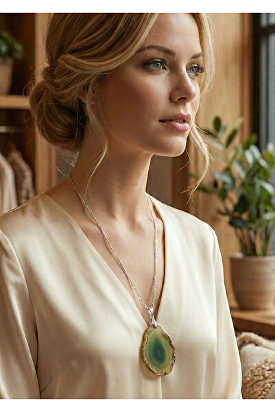 Duke Nickle Green Motif Necklace Xbkl20012