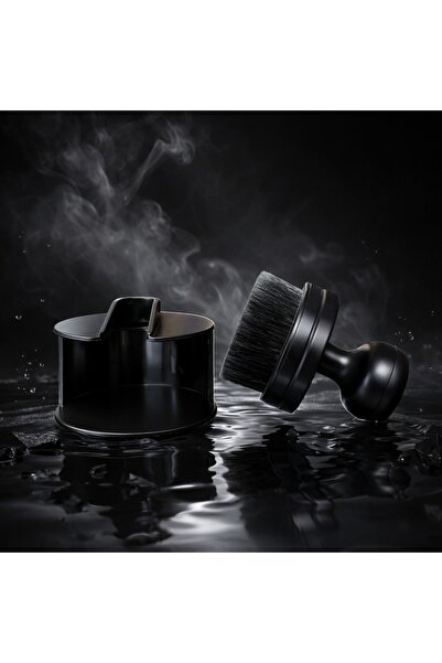 titocar Hazneli Lastik Parlatma Fırçası Siyah