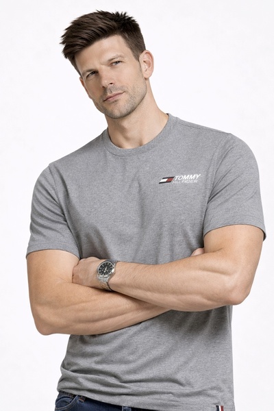 Tommy Hilfiger Essential Small Logo - Basic T-Shirt