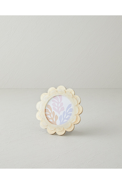 English Home إطار تايلور بلون كريمي