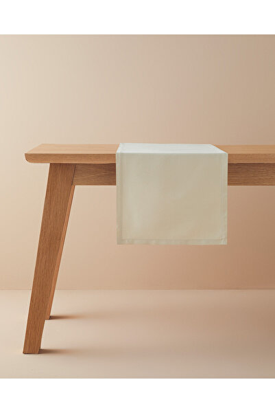 English Home Shimmer Runner Aur