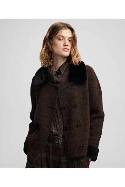 İpekyol Kontrast yaka triko