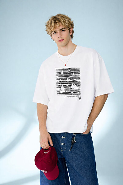 caddekombin Men's Let Your Dreams Set Sail Printed Sailing Pattern White T-Shirt