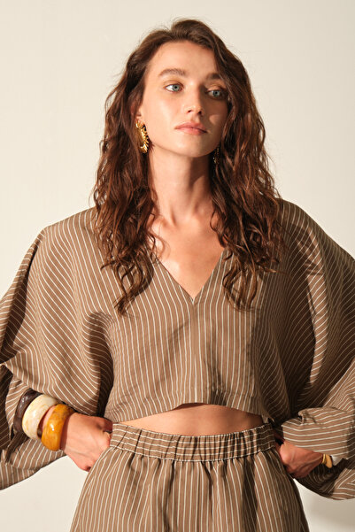 Beyyoglu Çizgili Yarasa Kol Crop Bluz