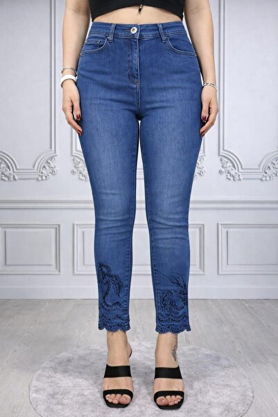 BONİTA بنطلون ليز 471 باكا بتفاصيل مطرزة و5 جيوب من الليكرا ضيق