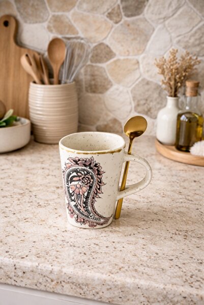 Tutku Home Porselen Kaşıklı Kupa 280 Ml