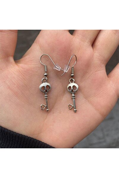 harmony factory Heart Skull Detailed Key Earrings