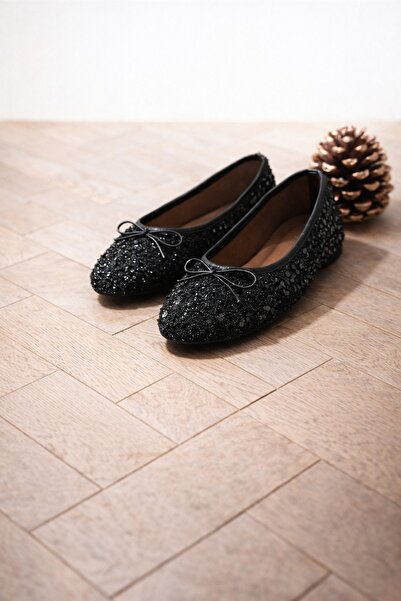 Behtah Kundura حذاء باليه نسائي أنيق للاستخدام اليومي مزين بتفاصيل من الترتر ...