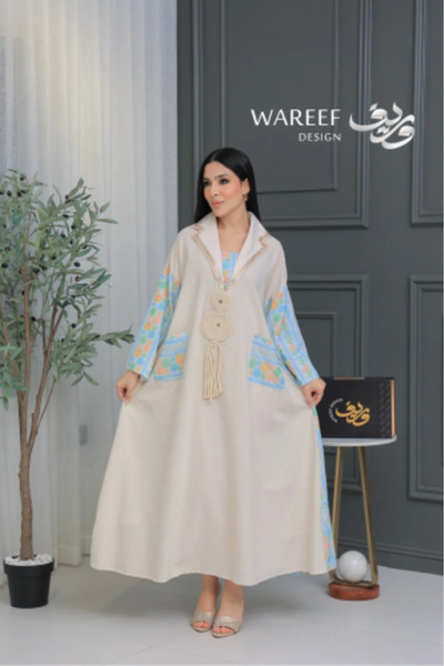 WAREEF FASHION Off-white jalabiya with delicate handmade heritage details