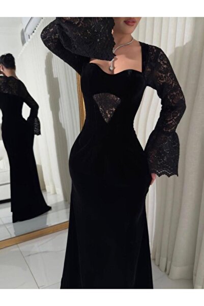 Genenic Black dress with lace sleeves
