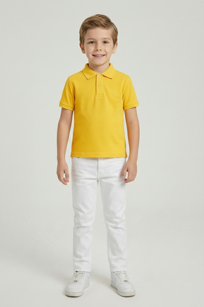 FATELLA Set de tricou galben cu guler polo și pantaloni albi pentru băieți, ț...