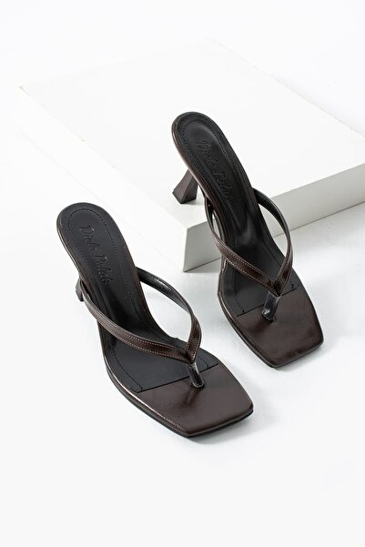 diclepolat Women's Thin Strap Blunt Toe Flip-Flop Heeled Slippers Vela