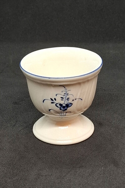Villeroy & Boch Vieux Luxembourg Standing Egg Cup S/M Size 1 Piece