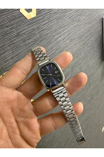 LOOQ Steel Strap Calendar Women's Wristwatch