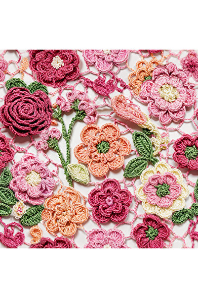 Novinqa Nakış Efektli Çiçek 2 Desenli Dijital Baskılı Kumaş