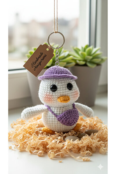 Şirin Peluş Amigurumi Örgü Ördek Anahtarlık - Şapkalı ve Çantalı El Yapımı Ça...