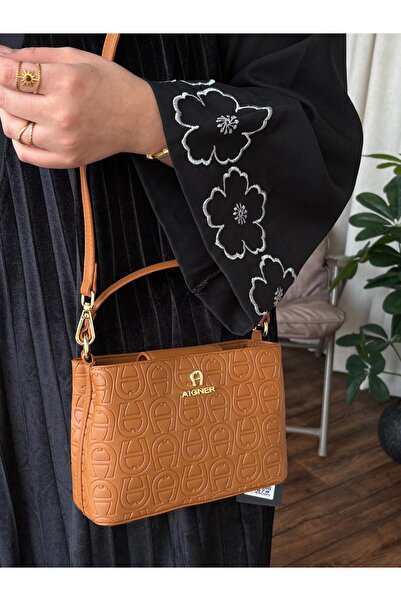 GENERAL Women's shoulder and handbag with accessories