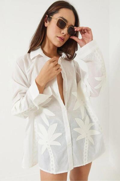 Septemmart 100% Cotton V-Neck Women's Shirt with Ethnic Embroidery Detail