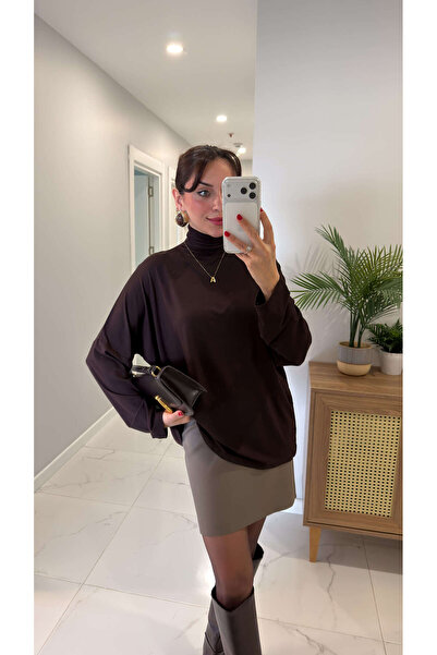 BİRCANÇİL Hannas Brown Turtleneck Blouse