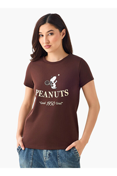 SP Characters T-shirt with Peanuts Print