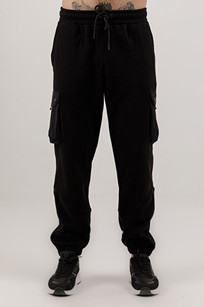 Airlife Fleece Cargo Pocket Men's Woolen Pants with Zippered Bottoms and Blac...