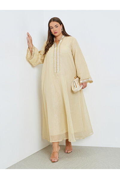 Styli Plus Size Embellished Jalabiya