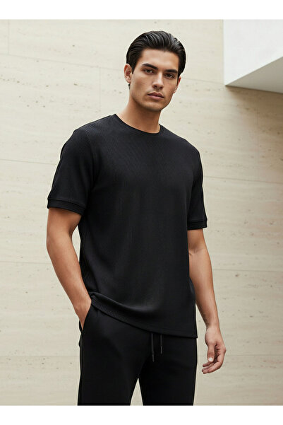 Iconic Men Regular Fit Crew Neck Short Sleeve Ribbed T-shirt