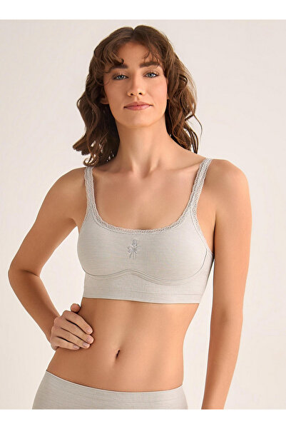 FAV Bralette Medium Coverage Seamless