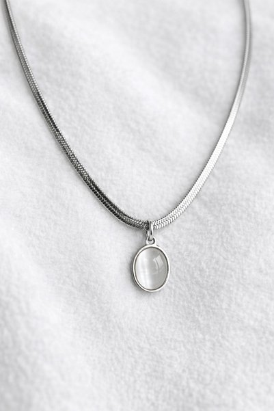 POYASE Stone-Embellished Oval End Snake Chain Necklace – Gold & Silver Color Options