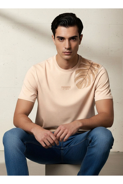 FAV Men Regular Fit Crew Neck Short Sleeve Printed T-shirt