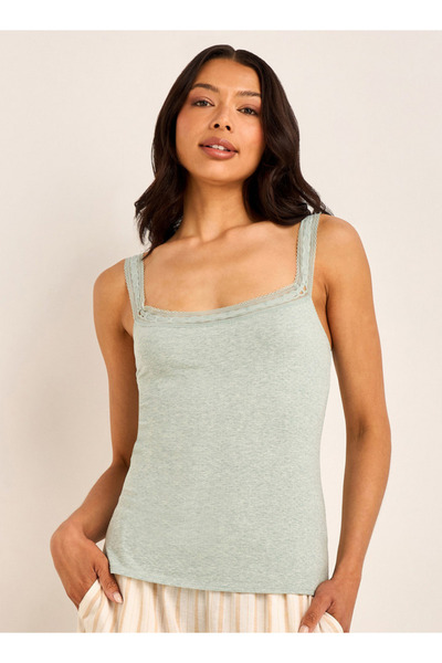 FAV Shaping Camisole with Lace Trim
