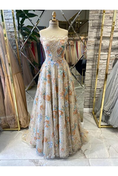 Hanımefendi Giyim Floral Embroidery and Pearls, Strapless Cutout Train Prince...
