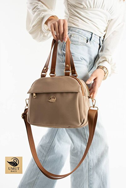 Çanta Trend Geantă crossbody de damă cu curea de umăr Lățime 27 lungime 22 cm