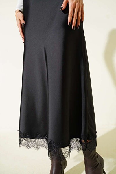 Pulli Collection Lace Detailed Satin Skirt