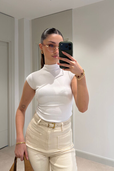 MAGARDE Premium Stand-Up Collar Blouse - White