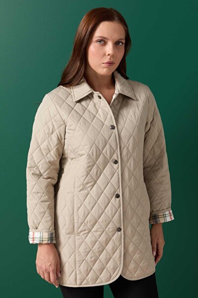 Selen Büyük Beden Klasik İçi Ekose Kapitone Uzun Mont / BEJ