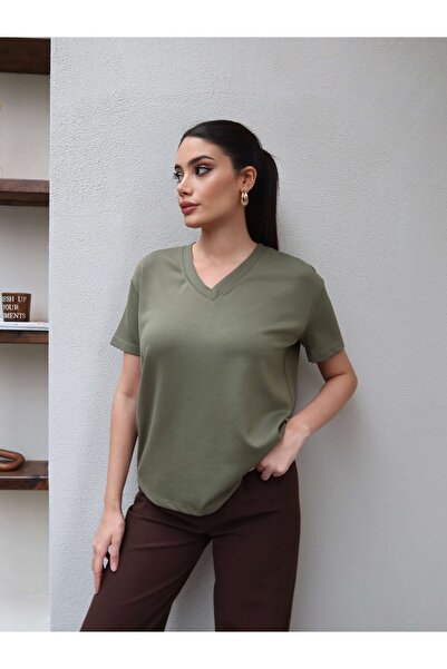 ESRAHELVACI Χακί μπλουζάκι με λαιμόκοψη V, απλό, αυθεντικό