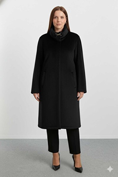 Selen Büyük Beden Yakası Tokalı Kaban / SİYAH