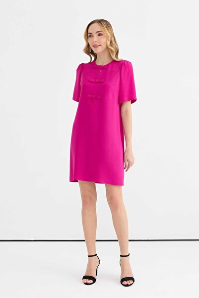 Selen Önü Fiyonklu Kısa Kol Elbise / FUŞYA
