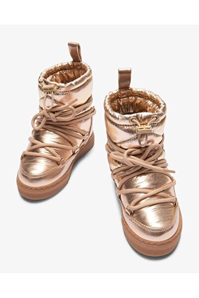 China Rose gold metallic boots, après-ski style, padded, non-slip sole