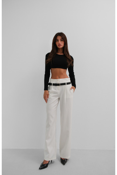 Black Fashion Elegant white women's trousers with a wide cut, high waist, and...
