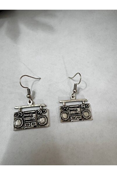 Yuchicly Silver Color Dangle Earrings with Retro Music Player Figure – Street...