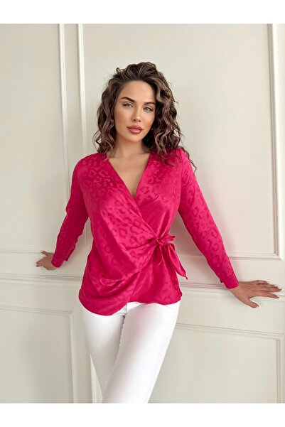 Step Elegant pink blouse with long sleeves, V-neck, leopard print - Made in T...