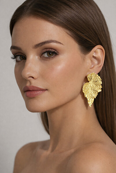 MRK Women's Flower Leaf Lightweight Imported Earrings